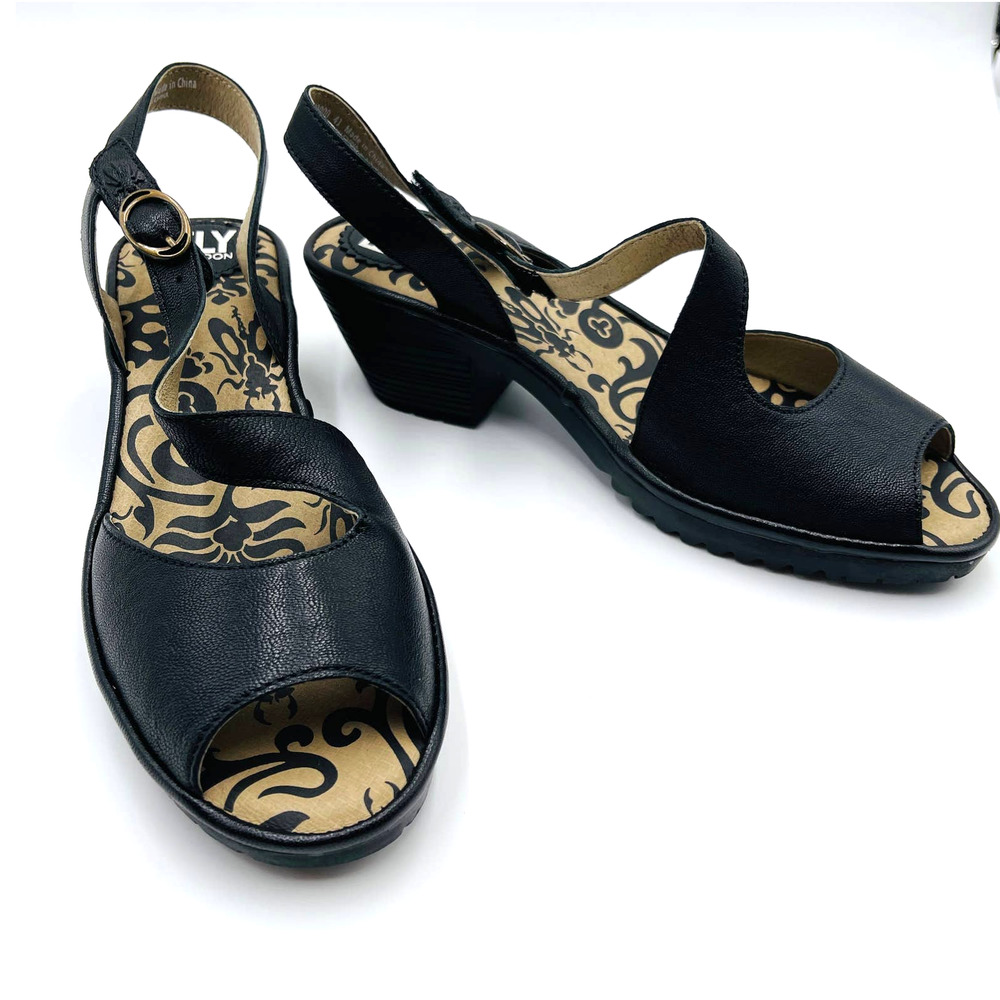 NWOT Fly London WYNO Leather Sandal_4